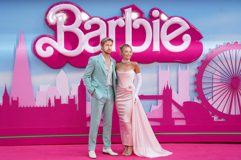 WIE BARBIE INTERNATIONAL BEGEISTERT 